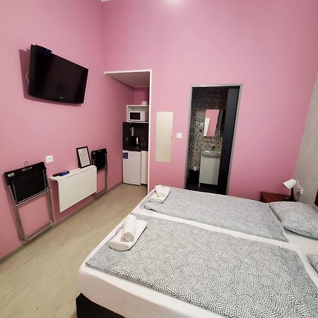 Klauzal Party Apartments Budapeszt Zewnętrze zdjęcie